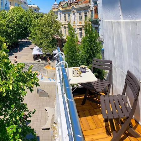 Two Bedroom - Alexandrovska - Location - Bus, Train And Marine Stations, Next To Sea Garden And * ブルガス