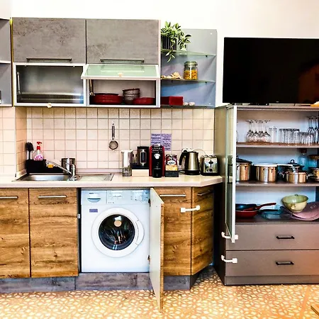 Two Bedroom - Alexandrovska - Location - Bus, Train And Marine Stations, Next To Sea Garden And アパート *