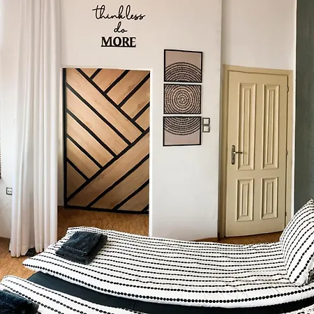 アパート Two Bedroom - Alexandrovska - Location - Bus, Train And Marine Stations, Next To Sea Garden And