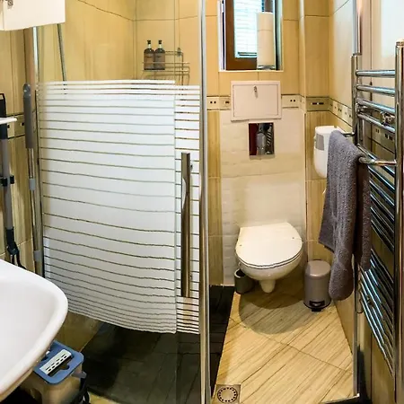 Two Bedroom -welcome To Burgas- Location, Station, Main Walking Street, Sea Garden, Near The Apartamento *