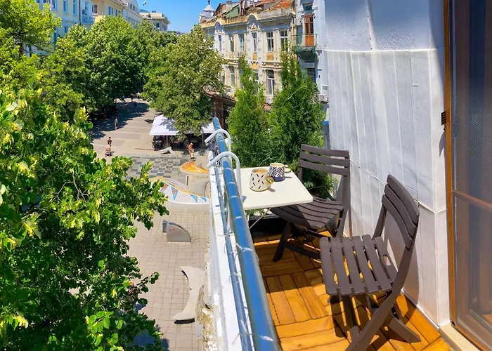 Two Bedroom - Alexandrovska - Location - Bus, Train And Marine Stations, Next To Sea Garden And * Бургас