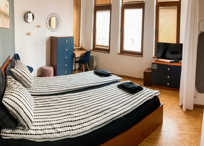 Апартаменты Two Bedroom - Alexandrovska - Location - Bus, Train And Marine Stations, Next To Sea Garden And *