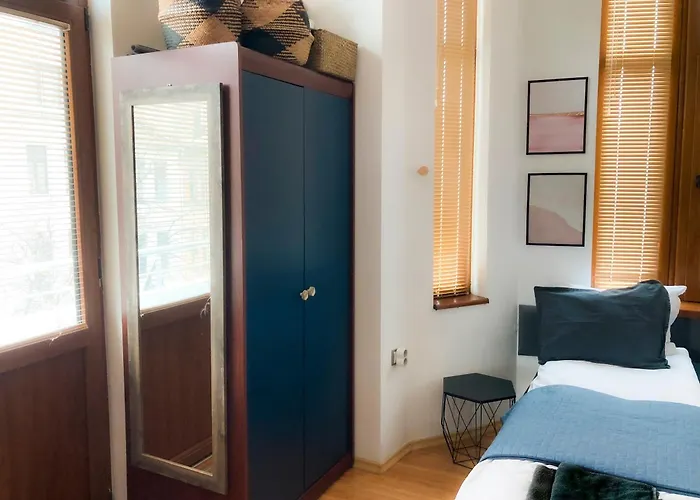 Two Bedroom - Alexandrovska - Location - Bus, Train And Marine Stations, Next To Sea Garden And * Бургас